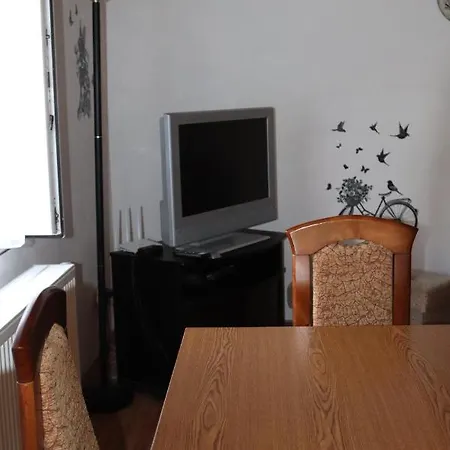 Nelinka Lägenhet
